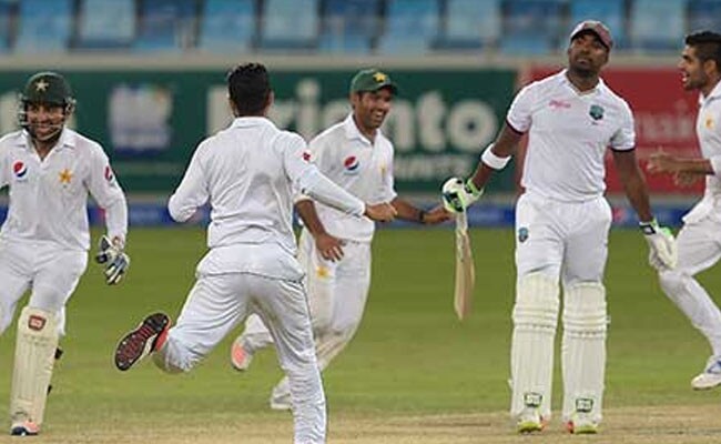 PAKvsWI : पहले दिन-रात क्रिकेट टेस्ट मैच में पाक ने वेस्टइंडीज को 56 रनों से हराया
