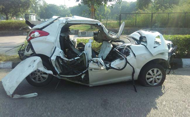 Delhi's Early Morning Car Crash Leaves Crumpled Hyundai, 2 Dead
