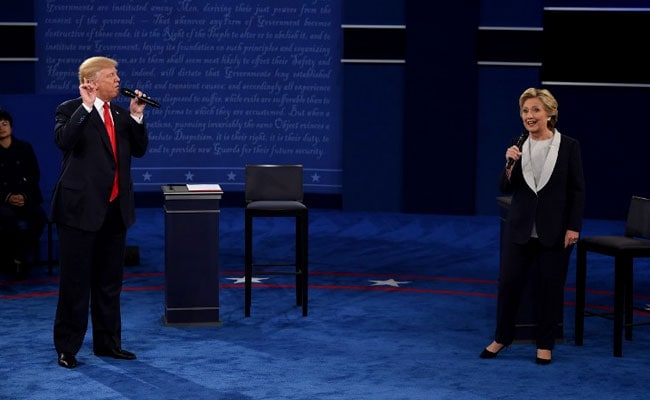 Donald Trump's Body Language During 2nd Presidential Debate Raises Social Media Eyebrows