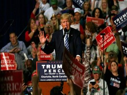 डोनाल्ड ट्रंप की रैली में भेदभाव को लेकर भारतवंशी अमेरिकियों ने किया प्रदर्शन डोनाल्ड ट्रंप की रैली में भेदभाव को लेकर भारतवंशी अमेरिकियों ने किया प्रदर्शन