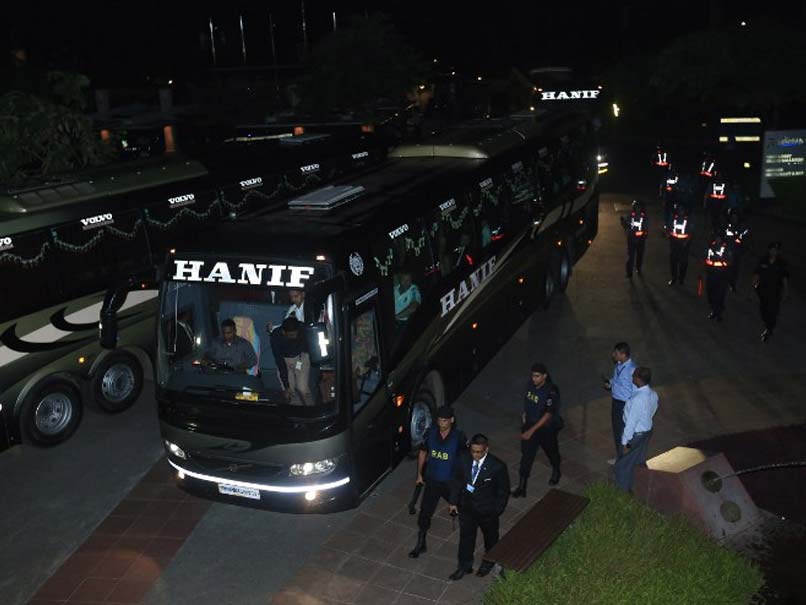 England Cricketers Arrive in Bangladesh Amid Tight Security