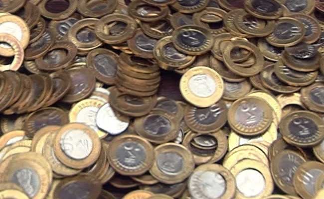 Two Arrested For Counterfeiting Rs 10 Coins In Delhi