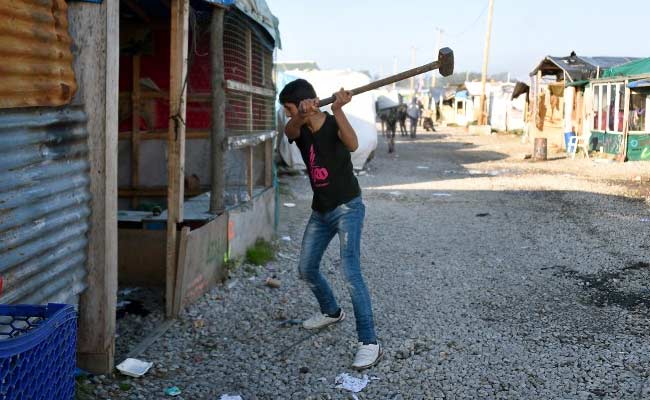 France Begins Demolition Of 'Jungle' Migrant Camp In Calais