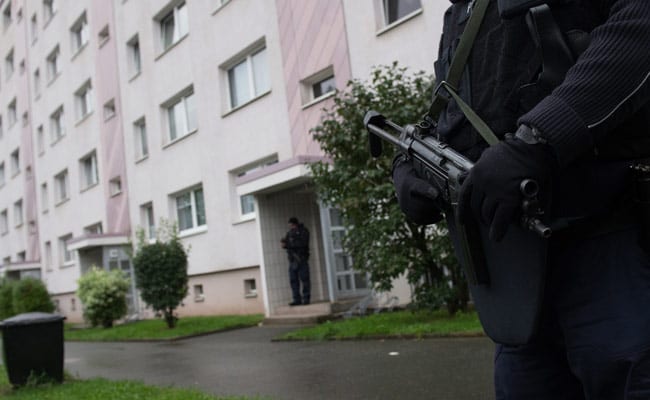 German Police Find Explosives Stashed In Raided Apartment