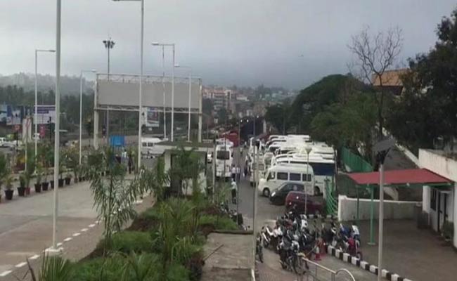 16 Flights Diverted At Goa Airport Due To Bad Weather, Hundreds Stranded