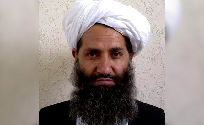Pemimpin Taliban Haibatullah Akhundzada muncul di depan umum untuk pertama kalinya