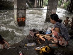 Over 90,000 People Flee As Typhoon Haima Slams Northern Philippines
