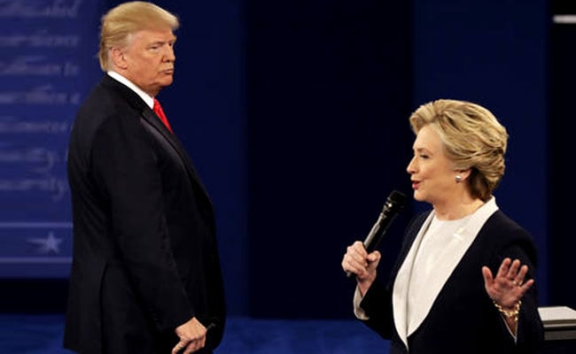 Donald Trump's Body Language During Debate Raises Social Media Eyebrows