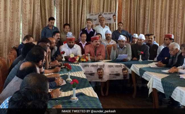 Breakaway Group Of Himachal Lokhit Party Merges With AAP In Himachal