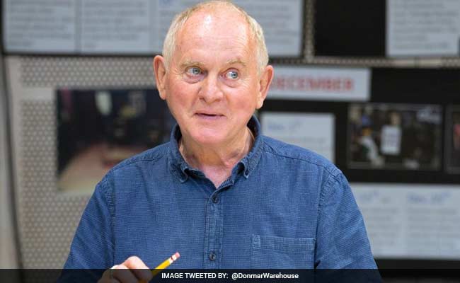 Acclaimed British Director Howard Davies Dies At 71