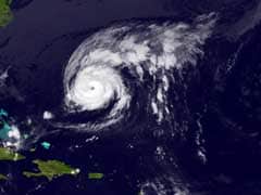Hurricane Nicole Bears Down On Bermuda