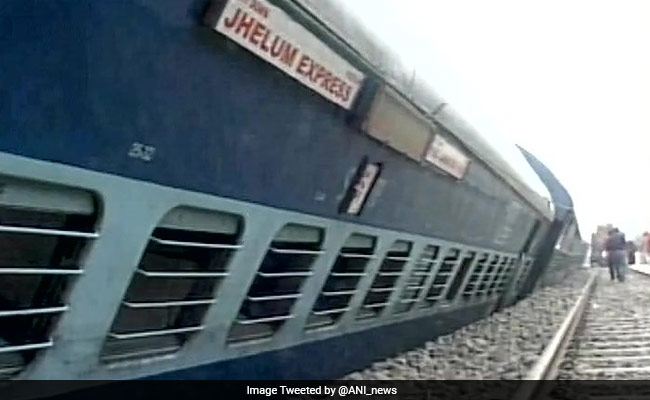 100 Trains' Movement Hit After Jhelum Express Derails Near Satluj