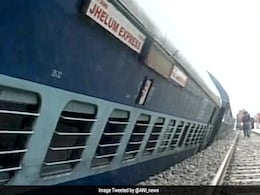 100 Trains' Movement Hit After Jhelum Express Derails Near Satluj 100 Trains' Movement Hit After Jhelum Express Derails Near Satluj
