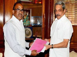 One-Man Judicial Panel On One Rank One Pension Submits Report To Manohar Parrikar One-Man Judicial Panel On One Rank One Pension Submits Report To Manohar Parrikar