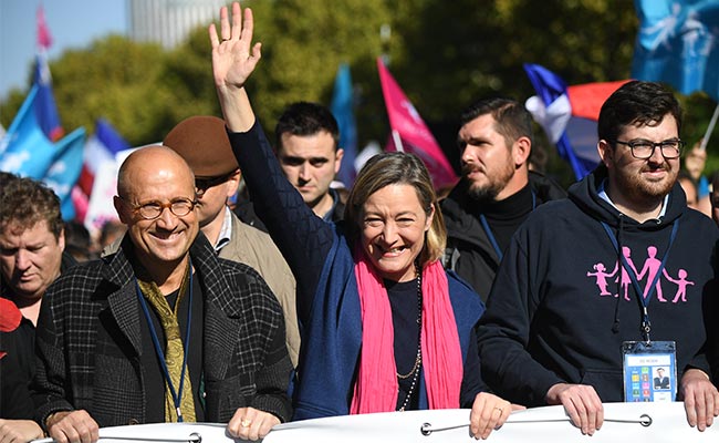 Anti-Gay Marriage Protesters Return To French Streets