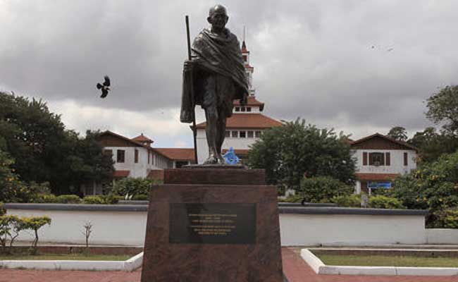 जिस देश में कभी नहीं गए महात्मा गांधी, भारत के बाद वहीं बने उनके सबसे ज्यादा Statue, जानिए वजह