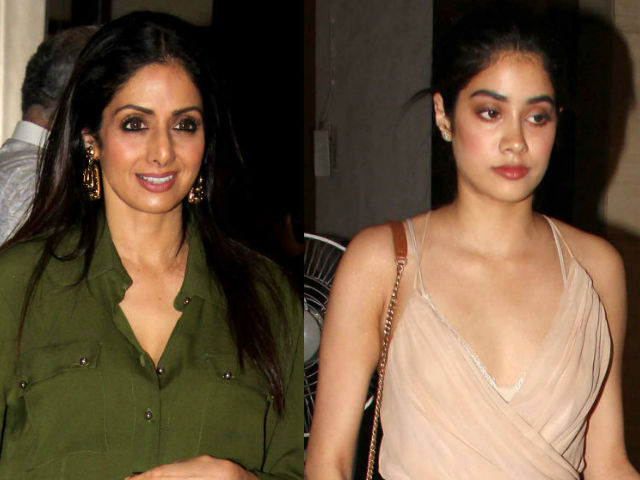 Sridevi And Daughter Jhanvi Own The Ethnic Look. Can't Get Over This Pic