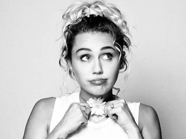 Miley Cyrus On Her Pansexuality: I Don't Feel Straight And I Don't Feel Gay
