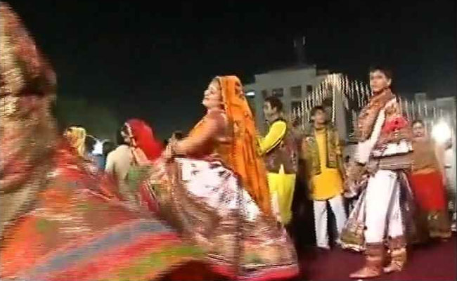 Garba Rhythm Slows With Fewer Sponsors In Mumbai This <i>Navratri</i>