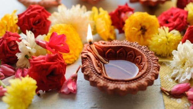 Diwali 2016: How is it Celebrated in Bengal and Maharashtra