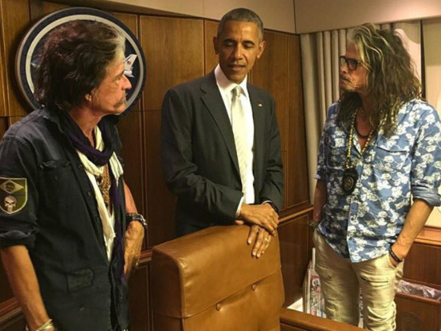 Aerosmith Gets Tour of Air Force One After Bumping Into Obama on Runway