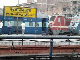 इंदौर-पटना एक्सप्रेस ट्रेन हादसा : हताहत लोगों के परिजनों के कानपुर तक फ्री रेलवे पास सहित कई सुविधाएं इंदौर-पटना एक्सप्रेस ट्रेन हादसा : हताहत लोगों के परिजनों के कानपुर तक फ्री रेलवे पास सहित कई सुविधाएं