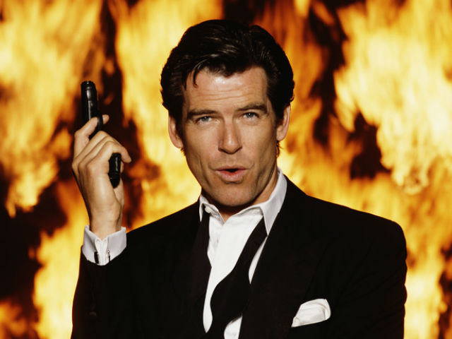 <i>James Bond</i> Pierce Brosnan In An Indian '<i>Gutka</i>' Ad Has Twitter 'Shaken'