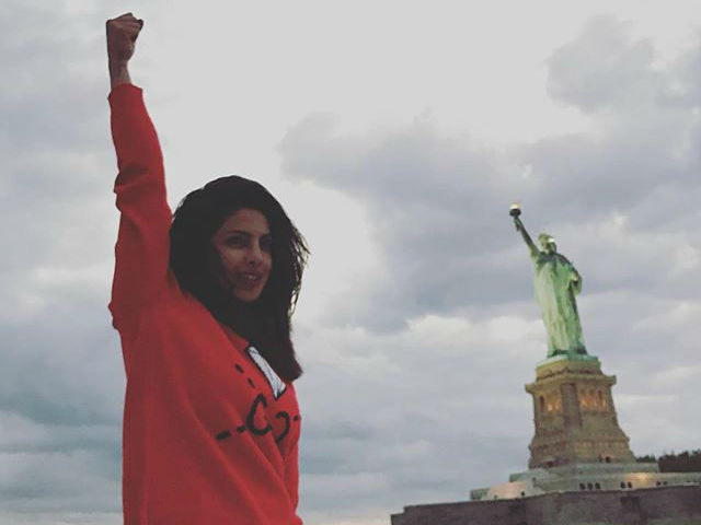 Priyanka Chopra Takes A Day Off From <i>Quantico</i>, Tours New York City