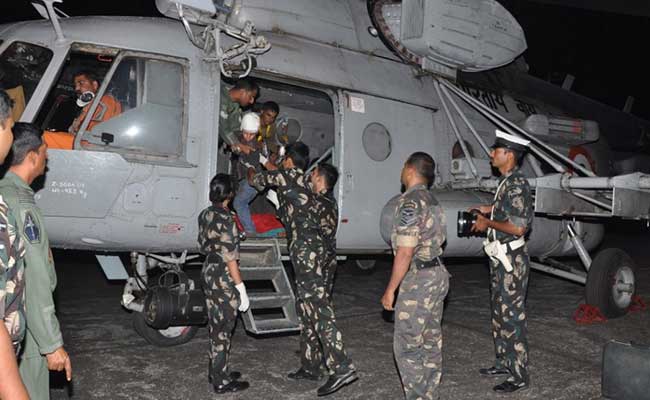 जम्मू : बस खाई में गिरने से 22 लोगों की मौत, वायुसेना ने चलाया त्वरित बचाव अभियान