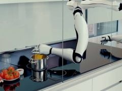 Robot Chef: Move Over Chef, Machines are Taking Over the Kitchen