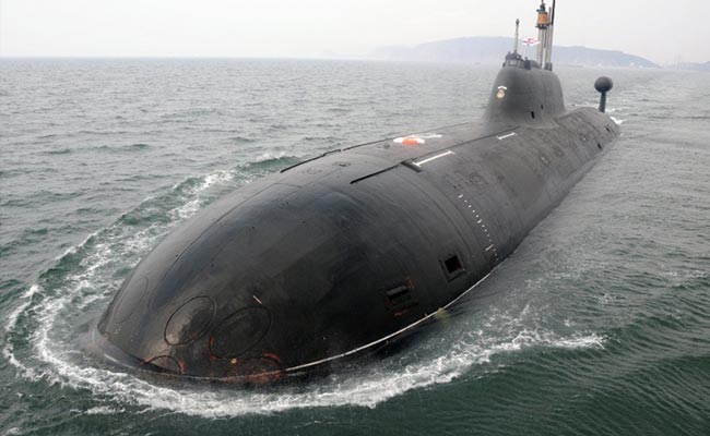 भारत ने रूस के साथ अकुला स्तर की दूसरी परमाणु शक्ति संपन्न पनडुब्बी का समझौता किया