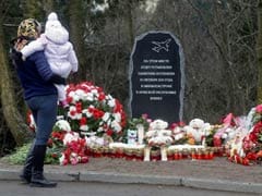 Russian Families Mark Sinai Plane Crash Anniversary