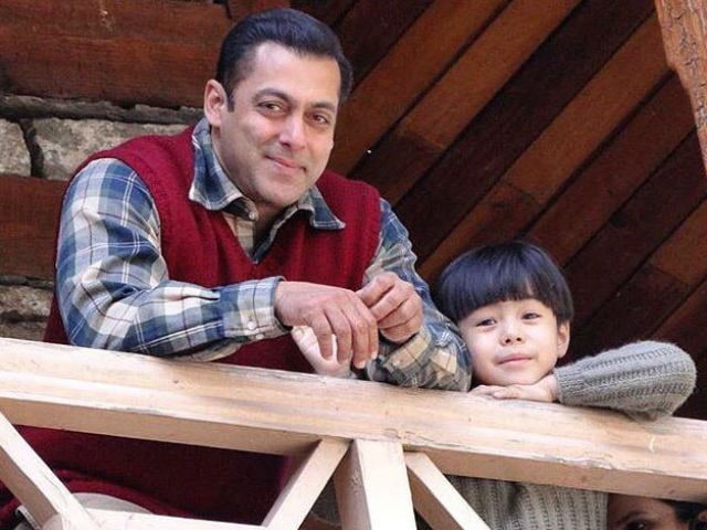 Salman Khan's Tubelight Trends Because of These Pics From Sets