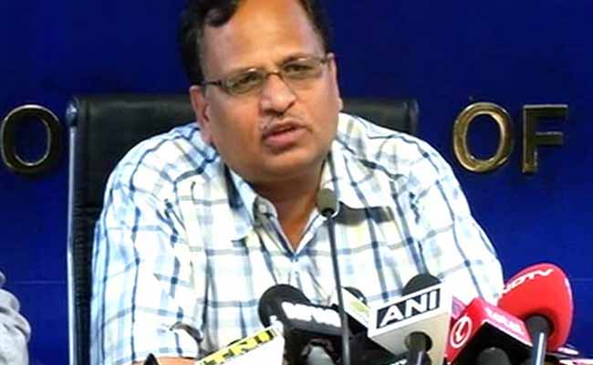 AAP Minister Satyendar Jain Appears Before Income Tax Authorities