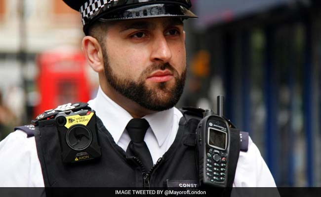 Scotland Yard To Roll-Out Body-Worn Cameras For Officers