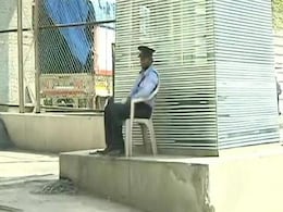 गोवा की परफ्यूम विशेषज्ञ मोनिका घुर्डे की हत्या के बाद सुरक्षा गार्डों को लेकर उठे सवाल गोवा की परफ्यूम विशेषज्ञ मोनिका घुर्डे की हत्या के बाद सुरक्षा गार्डों को लेकर उठे सवाल