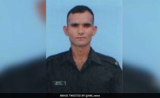 Family Of Soldier Agree To End Fast After Meeting Yogi Adityanath
