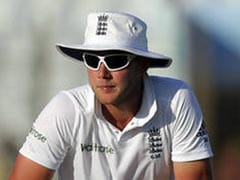 Stuart Broad Suffers Tendon Strain But Will Continue to Bowl