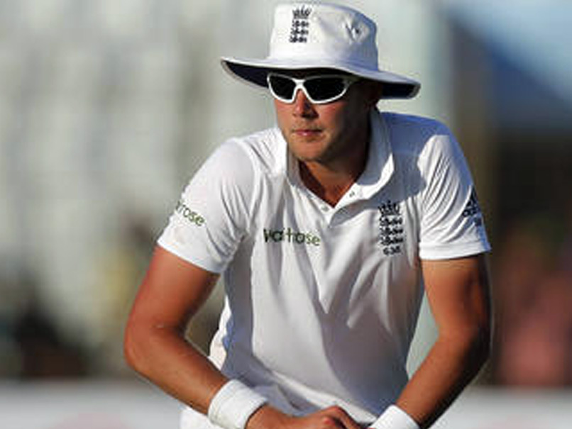 Stuart Broad Suffers Tendon Strain But Will Continue to Bowl