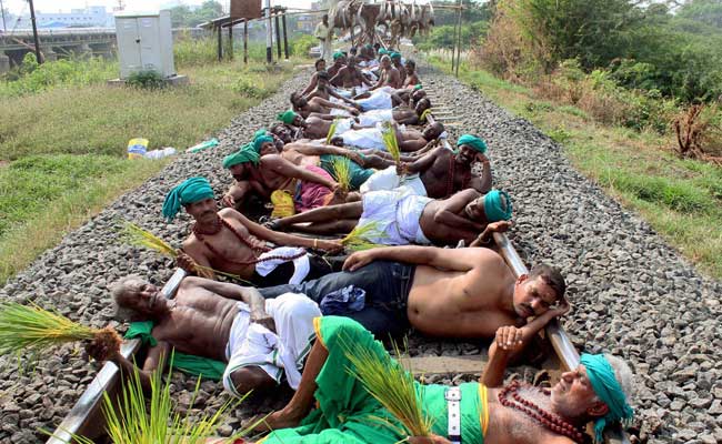 Cauvery Row: Rail Roko Agitations Continue Across Tamil Nadu For Second Day