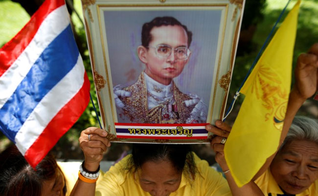 Limited Booze, No Strip Clubs: In Thailand, The Party Is On Hold After The King's Death