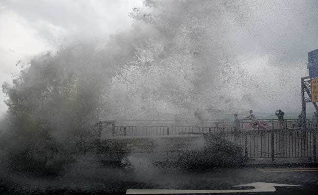 Typhoon Haima Batters Hong Kong As City In Lockdown