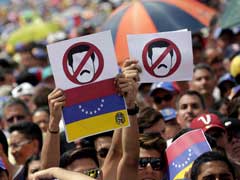 Venezuela Opposition Escalates Anti-Maduro Protests, Dozens Injured