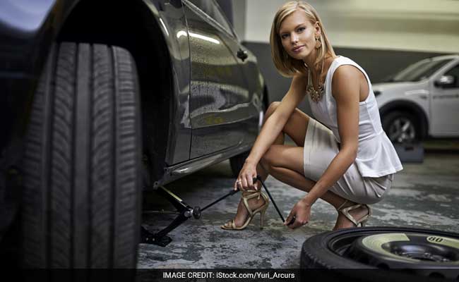 She Changed His Flat Tire; He Never Called Her Again. Is This A Case Of A Fragile Male Ego?