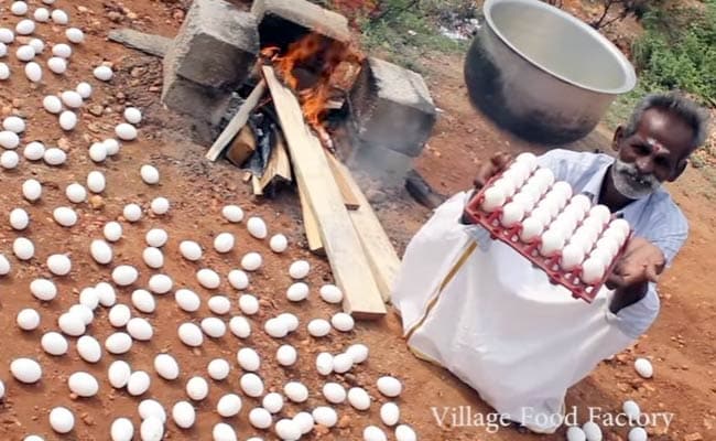 Video Viral : एक साथ 300 अंडों की करी पकते देख आपके भी मुंह में आ जाएगा पानी