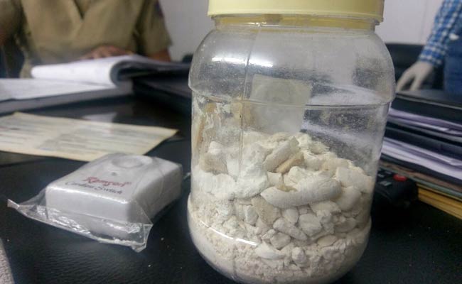 अफगानिस्तान जाने की कोशिश कर रहे अफगानी नागरिक के पेट से मिली 2 करोड़ की हेरोइन