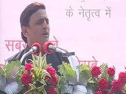 कैशलेस लेन-देन का कोई इंतजाम नहीं किया मोदी सरकार ने : अखिलेश यादव कैशलेस लेन-देन का कोई इंतजाम नहीं किया मोदी सरकार ने : अखिलेश यादव