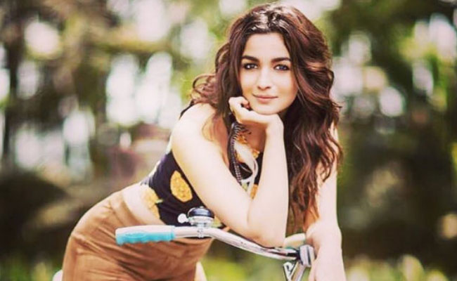 <i>Dear Zindagi</i>, I'm Alia And Life Couldn't Get Better
