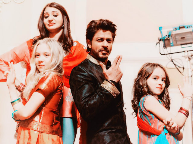 Help Shah Rukh Khan, Anushka Sharma Find A Title For Their New Film