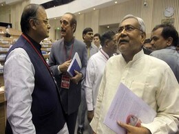 To Blunt Opposition Attack On Notes Ban, Arun Jaitley Dials Nitish Kumar, Other Chief Ministers To Blunt Opposition Attack On Notes Ban, Arun Jaitley Dials Nitish Kumar, Other Chief Ministers